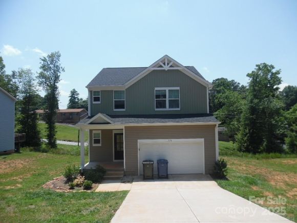 578 30th Avenue Circle NE Hickory, NC House Active - Photo 1 of 14. Opens carousel modal