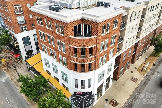 1315 E Boulevard Boulevard Unit 204