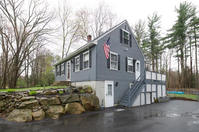 14 Tamworth Sandown, NH House Sold - Photo 1 of 36. Opens carousel modal