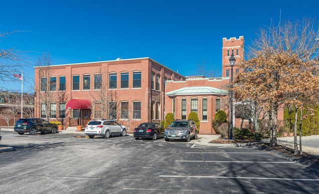 871 Islington Unit 1B Portsmouth, NH Condo Sold - Photo 1 of 31. Opens carousel modal