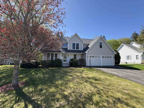 6 Smithfield Nashua, NH House Sold - Photo 1 of 49. Opens carousel modal
