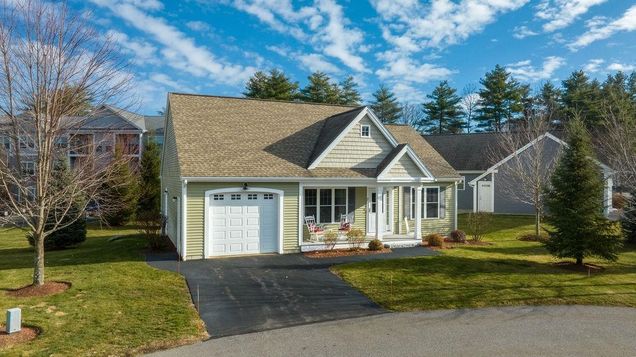 7 Elystan Nashua, NH Condo Sold - Photo 1 of 26. Opens carousel modal