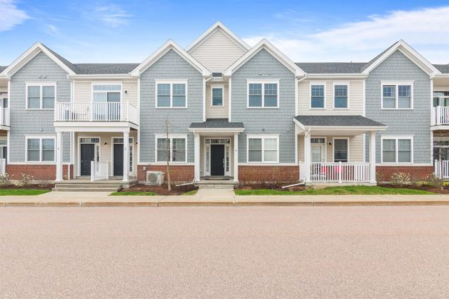 27 Kettlepond Unit 8 Williston, VT Condo Sold - Photo 1 of 33. Opens carousel modal