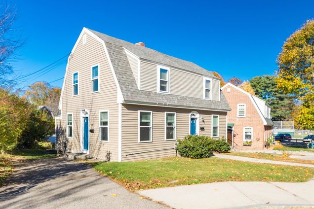 22 Concord Portsmouth, NH House Active - Photo 1 of 20. Opens carousel modal