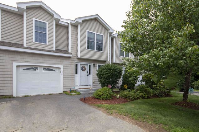 1465 Hooksett Unit 1027
