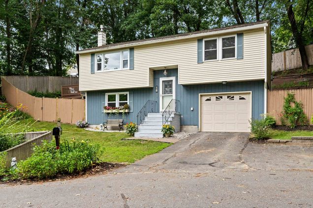 24 Comeau