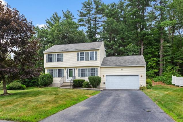 23 Magnolia Derry, NH House Active - Photo 1 of 38. Opens carousel modal