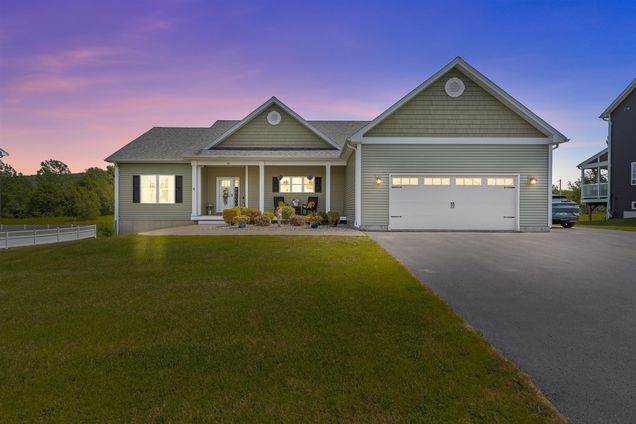 561 Harbor View