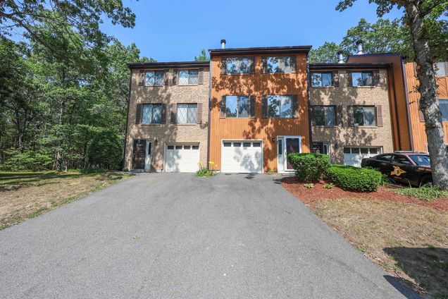 28 Winrow Merrimack, NH Condo Active - Photo 1 of 32. Opens carousel modal