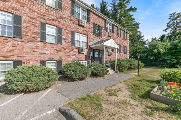 54 Westville Unit 3 Plaistow, NH Condo Active - Photo 1 of 24. Opens carousel modal
