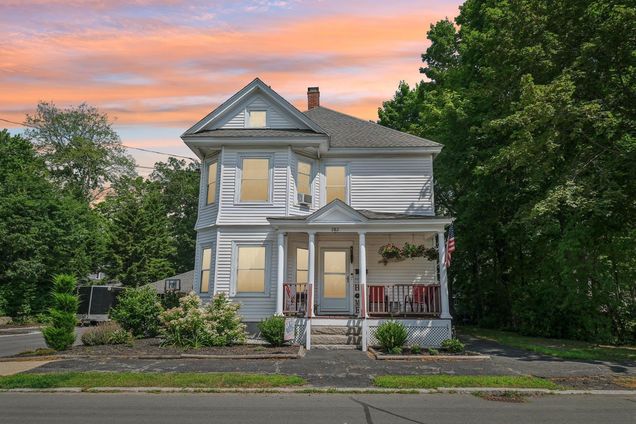 282 Sagamore Manchester, NH House Active - Photo 1 of 54. Opens carousel modal