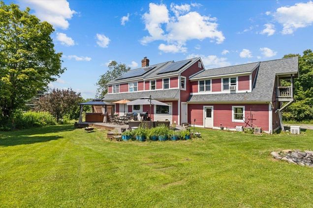 43 Sugarbush Hill