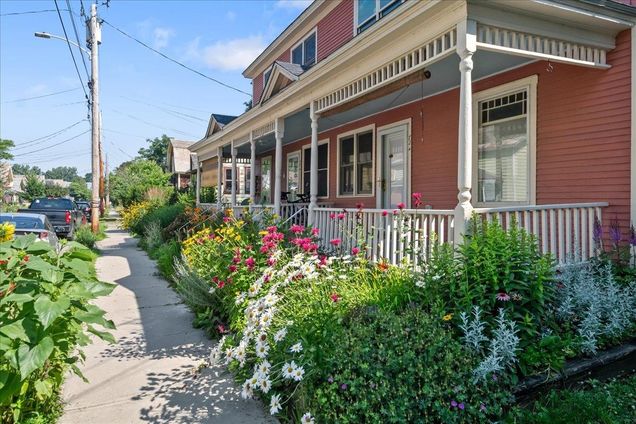 72 Lakeview Unit Unit D