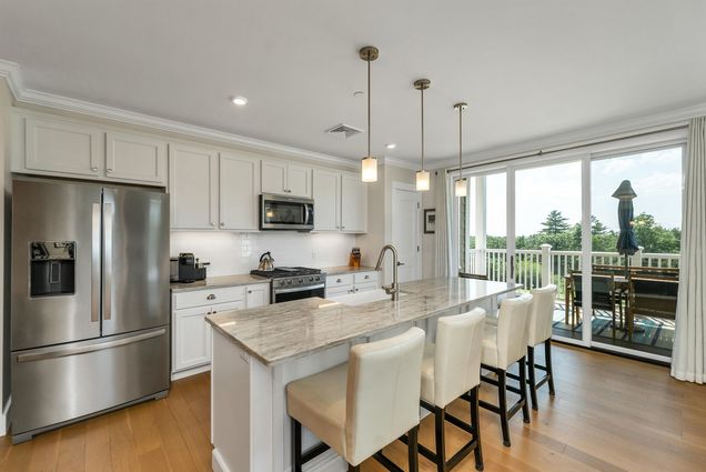 3 Longview Unit 202
