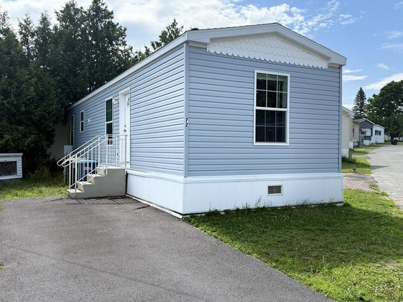 72 Sixth Colchester, VT House Active - Photo 1 of 11. Opens carousel modal