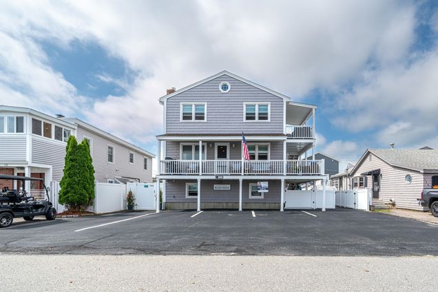 131 Franklin Seabrook, NH Multifamily Active - Photo 1 of 54. Opens carousel modal