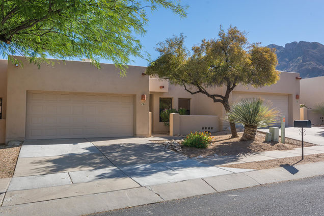 131 E Bowers Court Oro Valley, AZ Townhouse Sold - Photo 1 of 30. Opens carousel modal