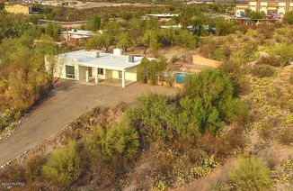 2723 James Place