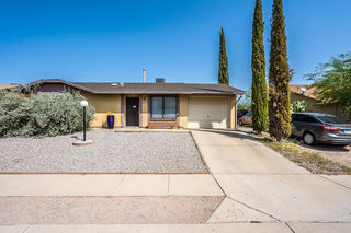 3216 W Avenida Obregon