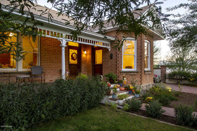811 S 4Th Avenue Tucson, AZ House Sold - Photo 1 of 27. Opens carousel modal