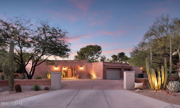 2845 N Santa Ynez Place
