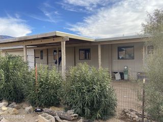 4720 E Woodpecker Lane