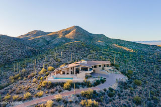 3653 W Foxes Meadow Drive