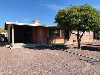 1420 E Blacklidge Drive