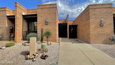 2517 S Calle Del Dante