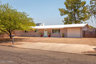 1902 N Nancy Rose Boulevard
