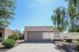 5365 N Willow Thicket Way