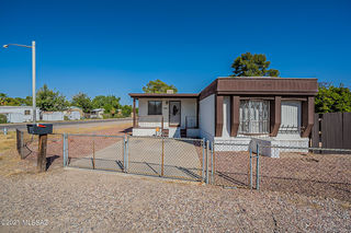 2484 W Diamond Street