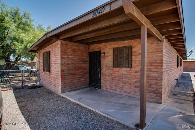 5040 S 17th Street Tucson, AZ House Sold - Photo 1 of 24. Opens carousel modal