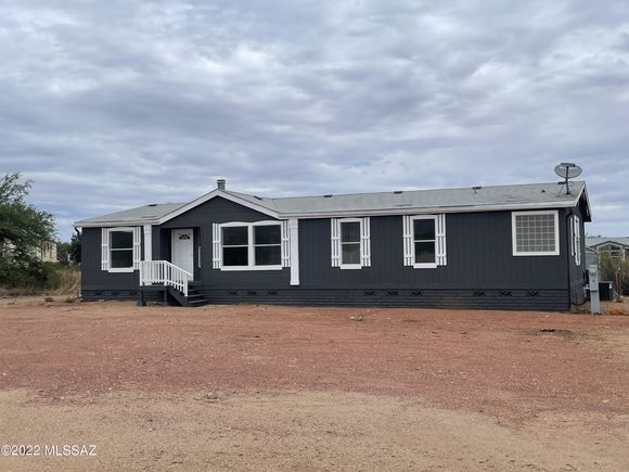 5681 E Calle De La Palmera Hereford, AZ House Sold - Photo 1 of 31. Opens carousel modal