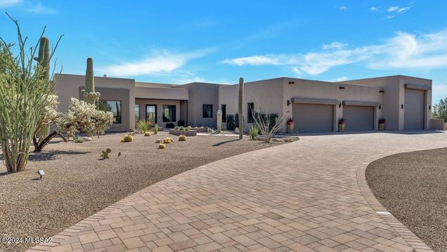 11256 N Coyote Blue Court Oro Valley, AZ House Sold - Photo 1 of 46. Opens carousel modal