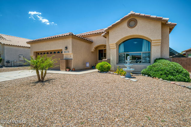16186 S Sheffield Drive Vail, AZ House Active - Photo 1 of 27. Opens carousel modal