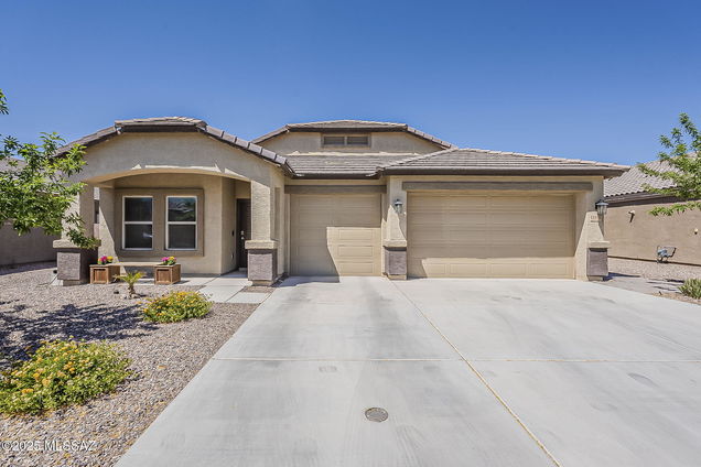 11732 W Fayes Glen Drive Marana, AZ House Sold - Photo 1 of 40. Opens carousel modal