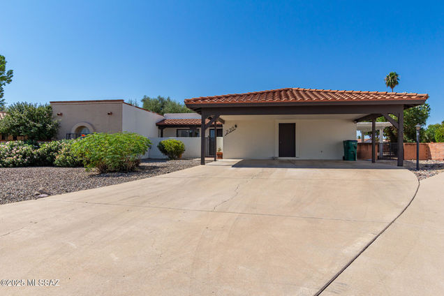 230 E Paseo De Golf Green Valley, AZ House Active - Photo 1 of 24. Opens carousel modal