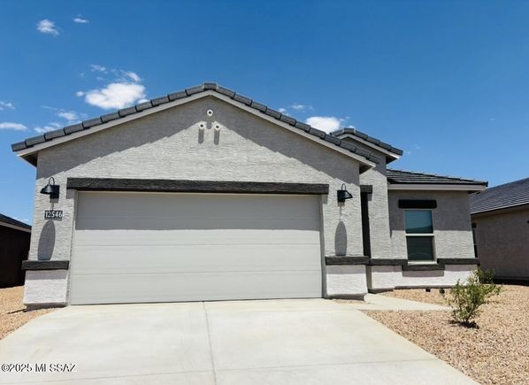 12546 W Barnett Farms Drive Marana, AZ House Active - Photo 1 of 31. Opens carousel modal
