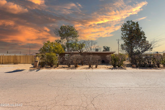 101 N Canyon Drive