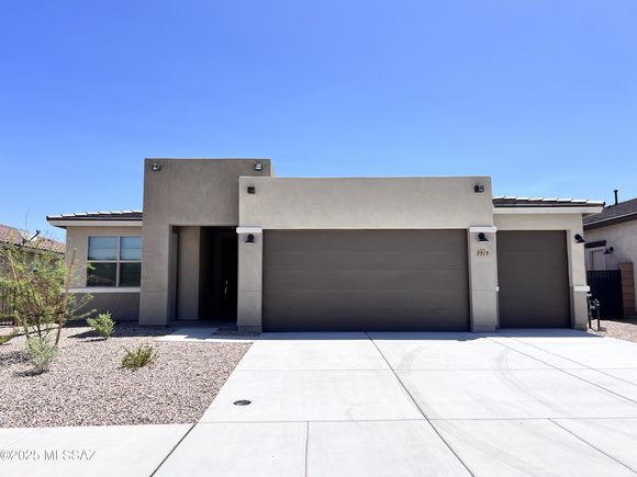9919 S Diane Ranch Road Vail, AZ House Active - Photo 1 of 42. Opens carousel modal