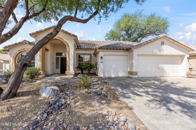 6861 W Rifle Way Tucson, AZ House Active - Photo 1 of 49. Opens carousel modal