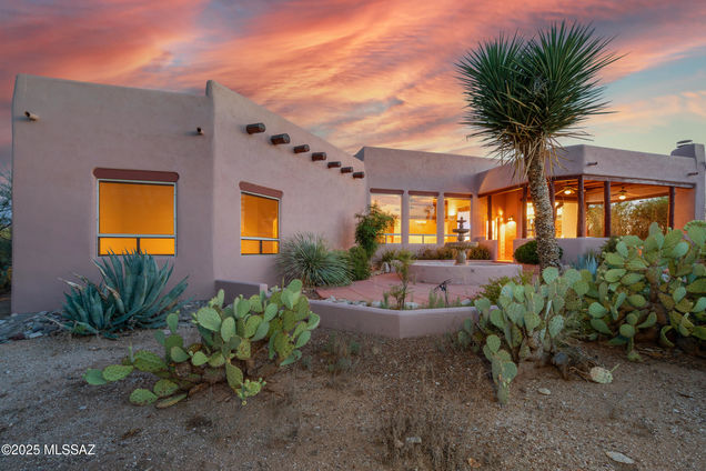 11660 E Darcy Place Tucson, AZ House Active - Photo 1 of 40. Opens carousel modal