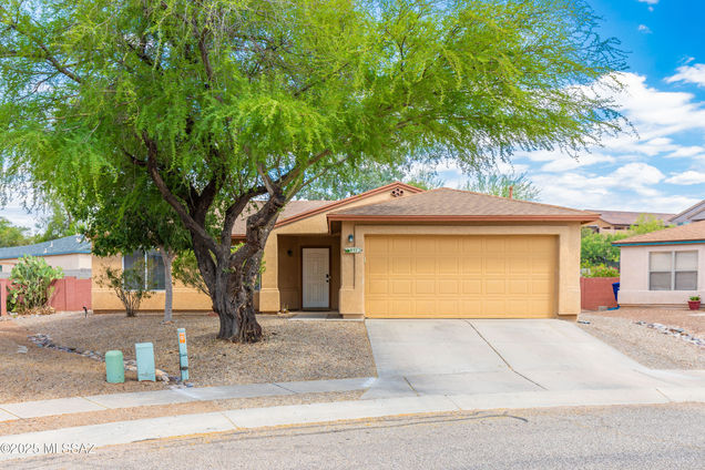 8972 E Mayberry Drive Tucson, AZ House Active - Photo 1 of 34. Opens carousel modal