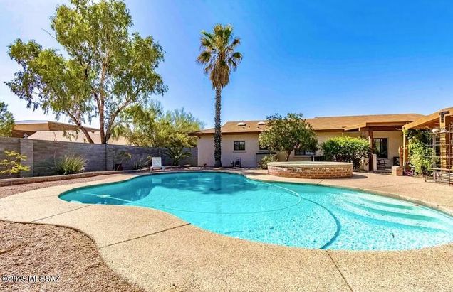 1020 W Orange Grove Road