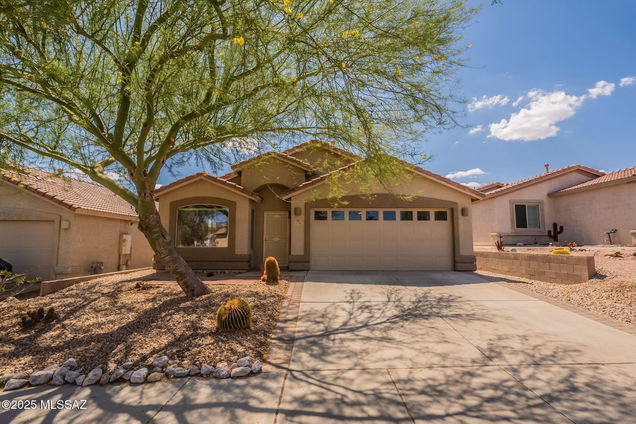 12505 N Crimson Vista Drive