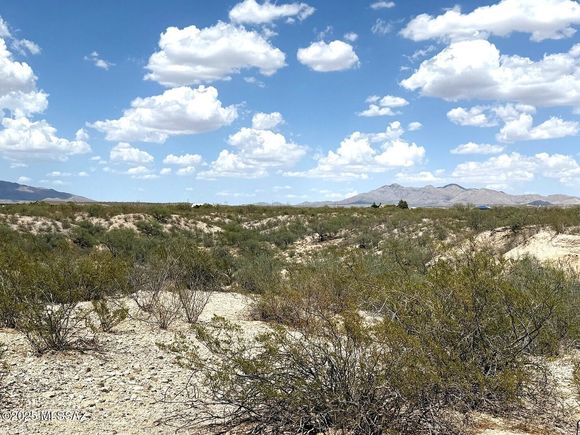 4.45 ac E Horizon View Trail Unit 20 Benson, AZ Plot of land Active - Photo 1 of 16. Opens carousel modal