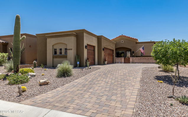 6685 W Red Hawk Place