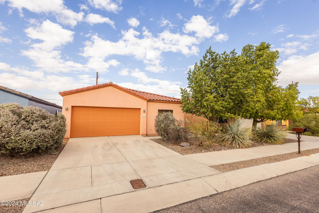 2774 N Bell Hollow Place