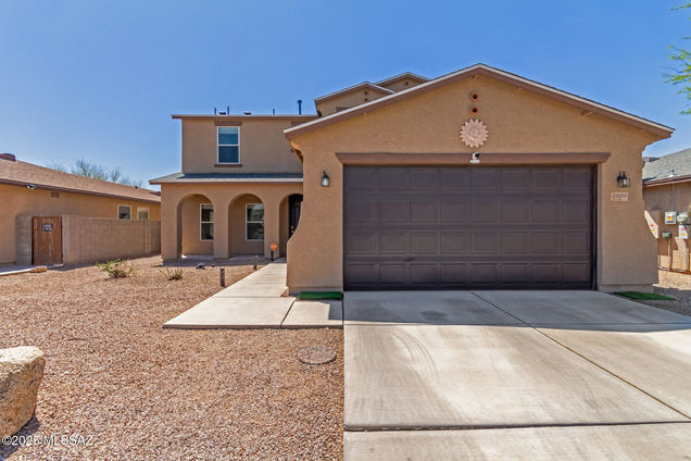 5920 E Tercel Drive
